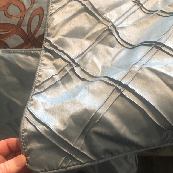 Home Accents set of two slate blue and brown throw pillows and standard shams - Picture 5 of 5